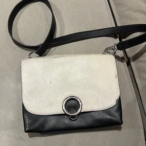 Handbag black and white